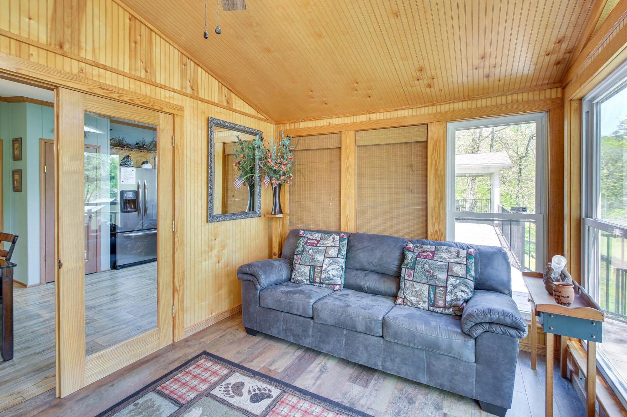 Lakefront Arkansas Home With Dock And Sunroom Хот Спрингс Екстериор снимка